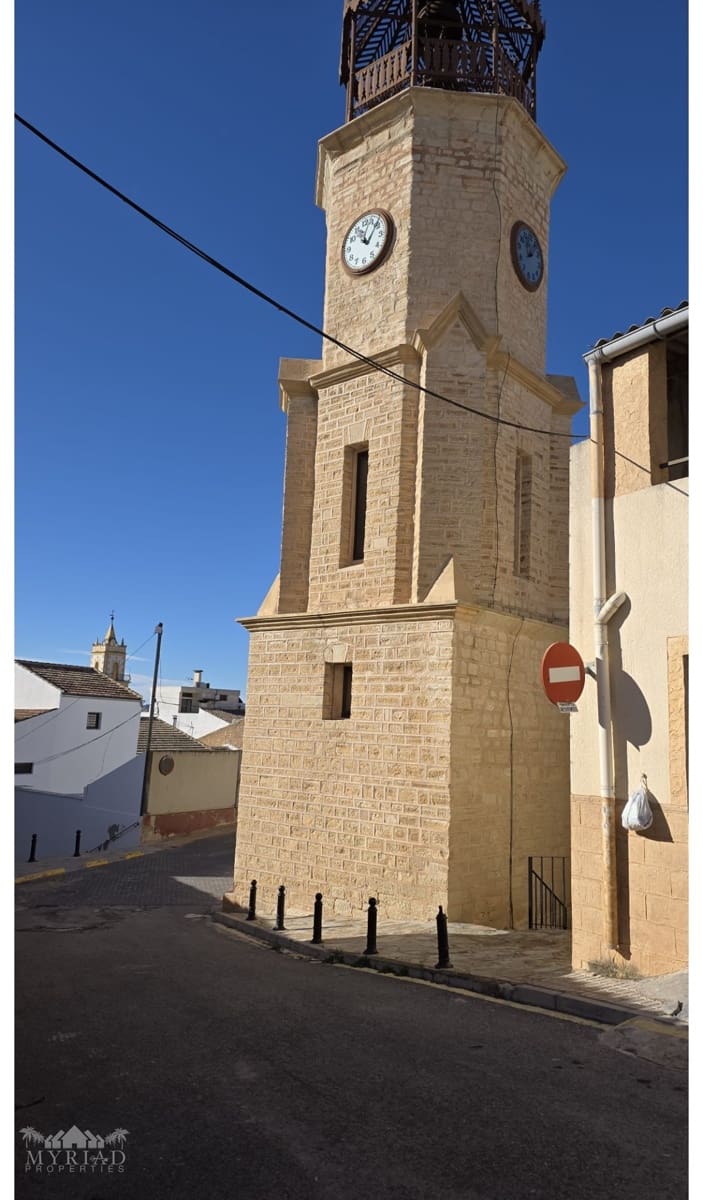 3 soverom Hus til salgs i Pinoso - € 135 000 (Ref: 9540890)