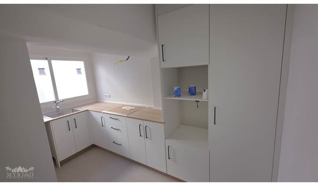 3 soverom Hus til salgs i Pinoso - € 135 000 (Ref: 9540890)