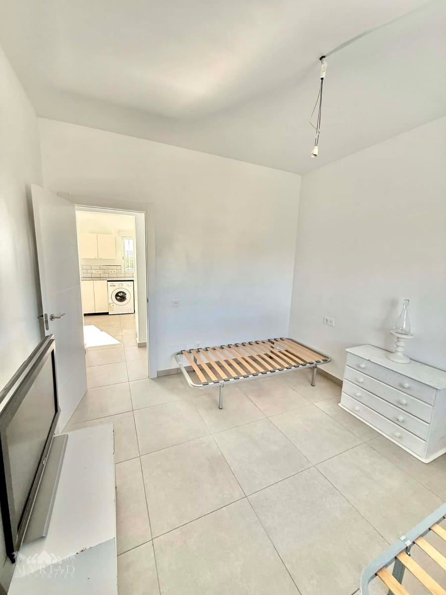 3 soveværelse Villa til salg i Fortuna - € 239.995 (Ref: 9561380)