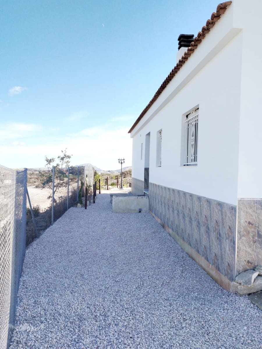 3 soveværelse Villa til salg i Fortuna - € 239.995 (Ref: 9561380)