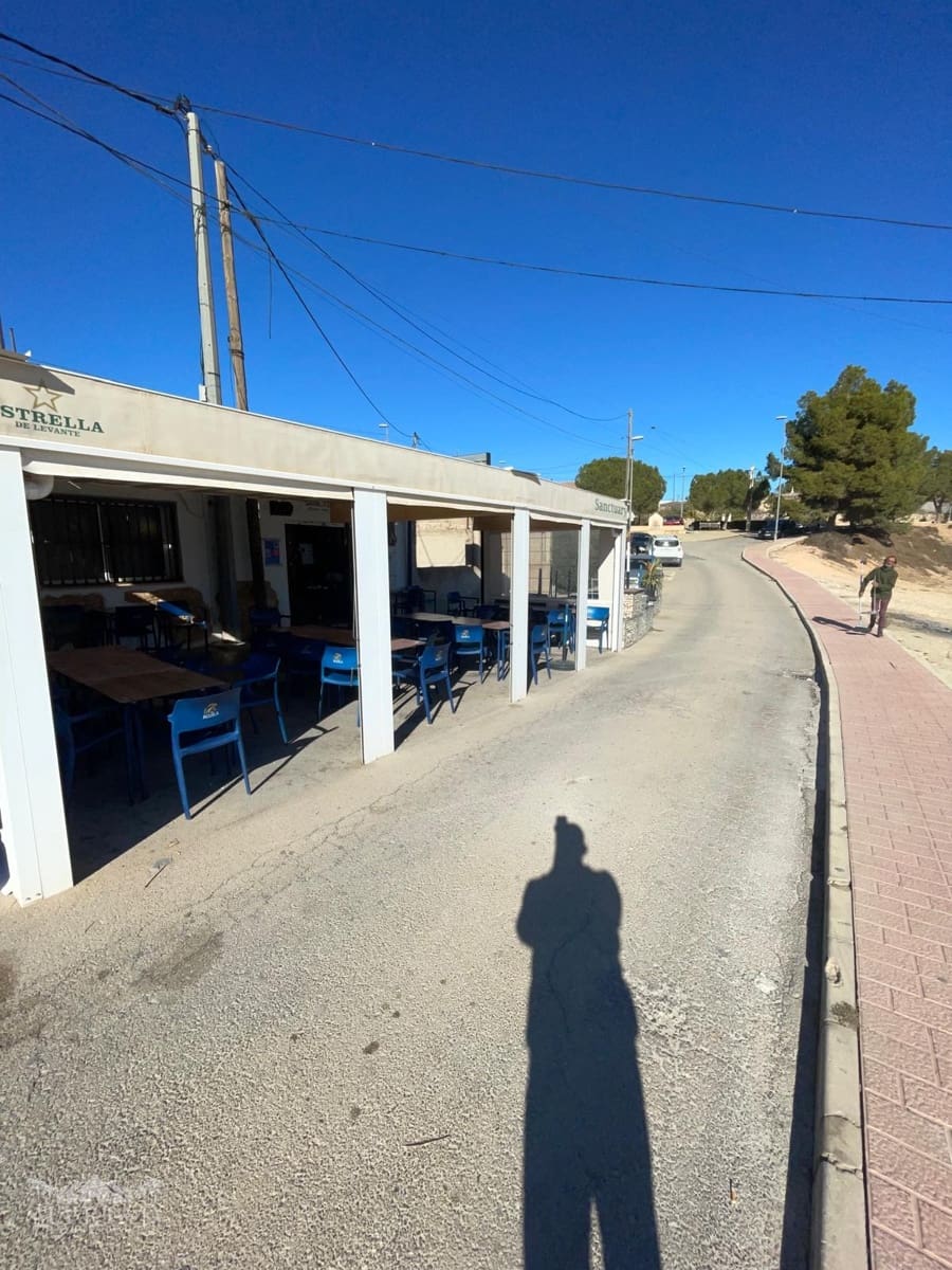 Kommersiell til salgs i Pinoso - € 160 000 (Ref: 9568174)