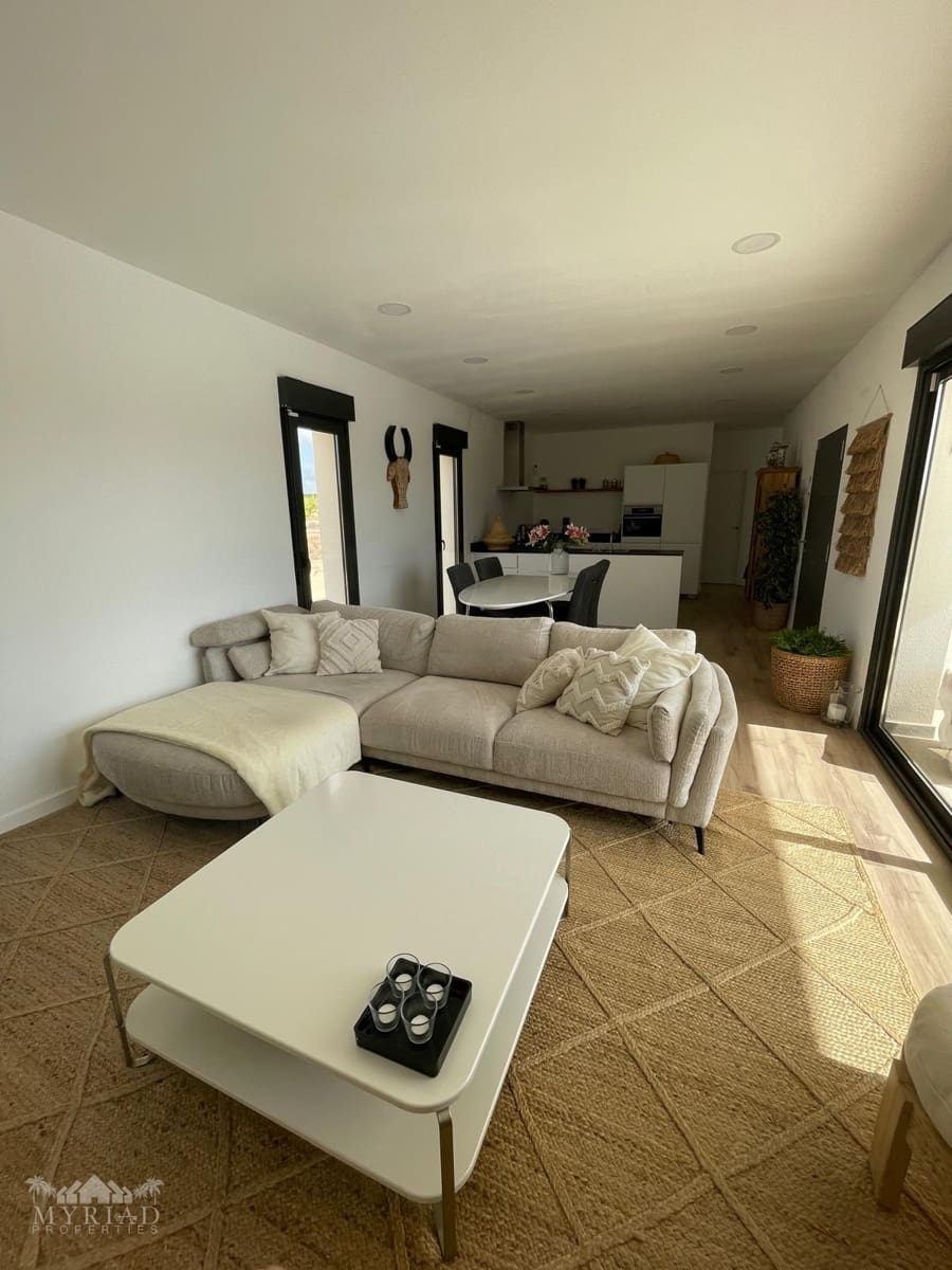 3 slaapkamer Huis te koop in Pinoso met zwembad - € 425.000 (Ref: 9604649)