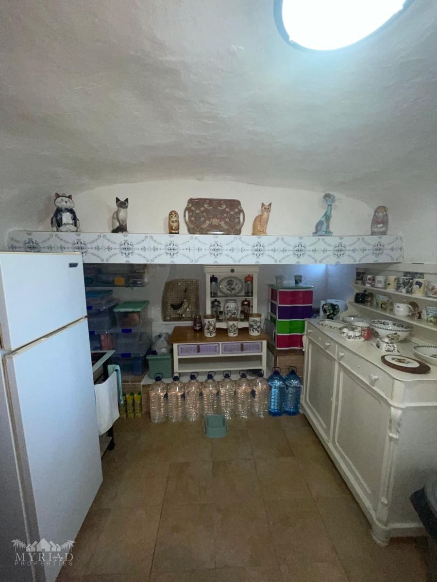 3 soveværelse Hulehus til salg i Pinoso - € 135.995 (Ref: 9686185)