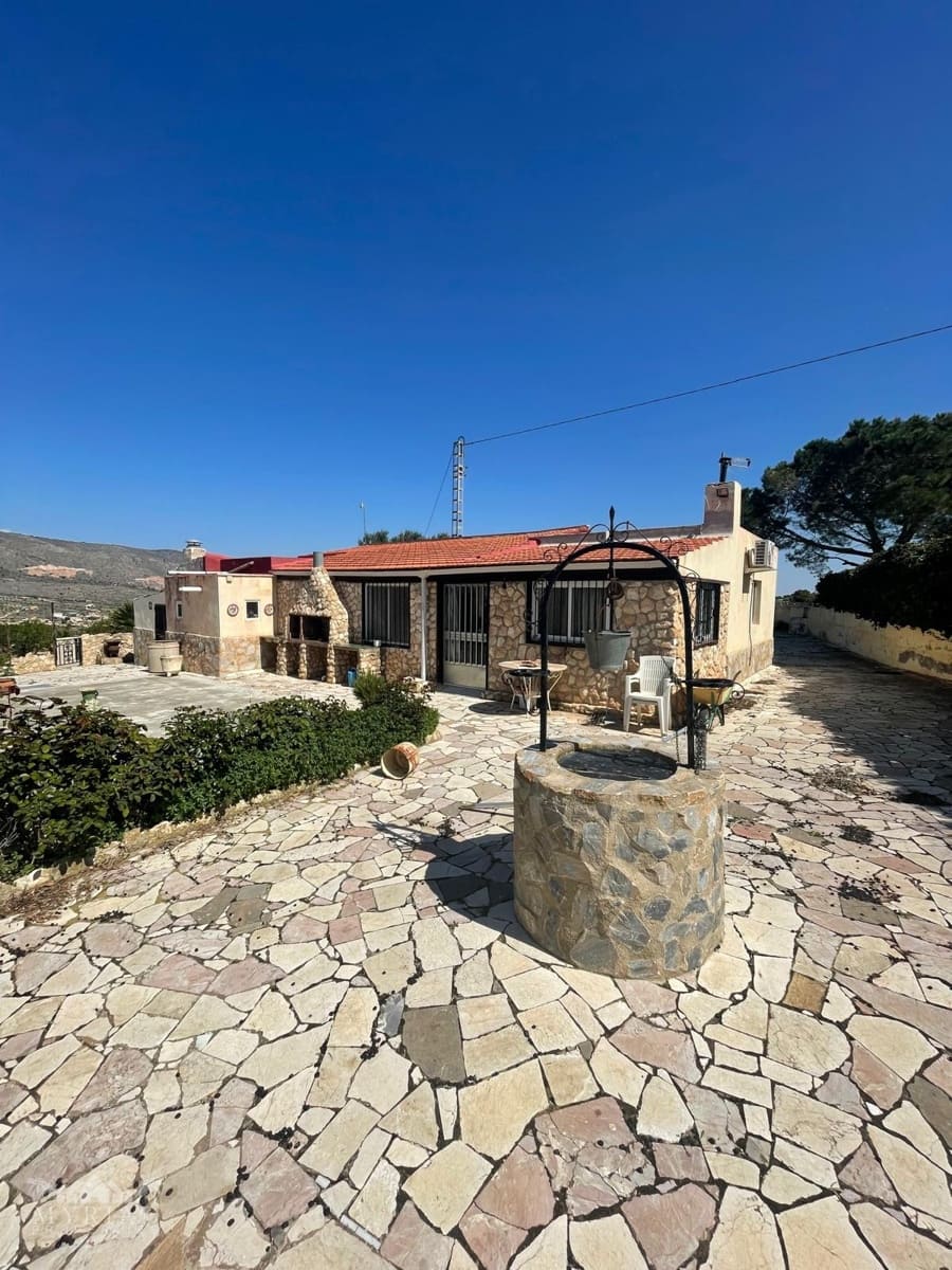 2 slaapkamer Villa te koop in Algayat met garage - € 125.000 (Ref: 9714593)