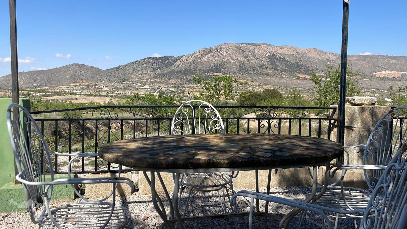 2 slaapkamer Villa te koop in Algayat met garage - € 125.000 (Ref: 9714593)