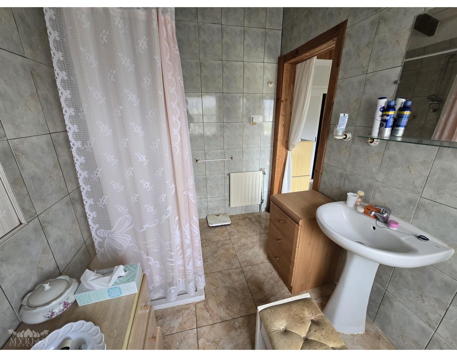 2 slaapkamer Villa te koop in Algayat met garage - € 125.000 (Ref: 9714593)