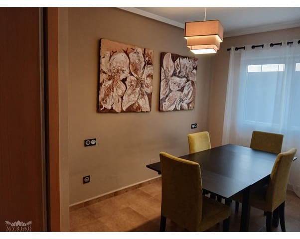 3 soveværelse Lejlighed til salg i Pinoso - € 135.000 (Ref: 9772768)