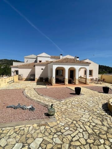 6 Zimmer Villa zu verkaufen in Encebras, Pinoso mit Pool - 649.995 € (Ref: 9798918)