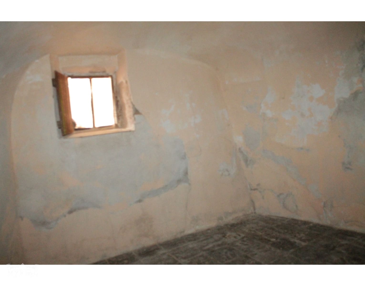 Adosado de 4 habitaciones en Pinoso en venta - 55.000 € (Ref: 9819985)