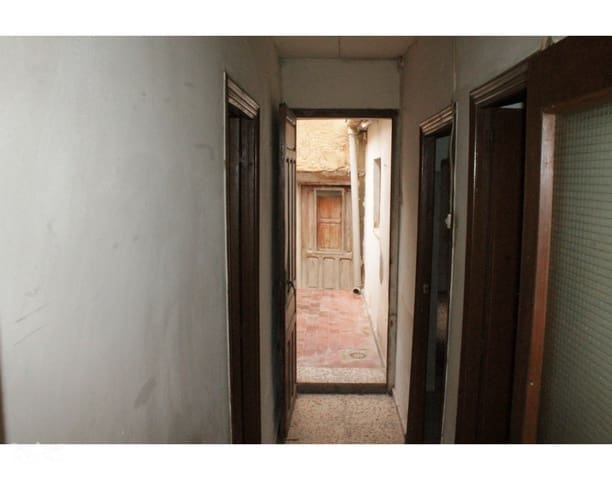 Adosado de 4 habitaciones en Pinoso en venta - 55.000 € (Ref: 9819985)
