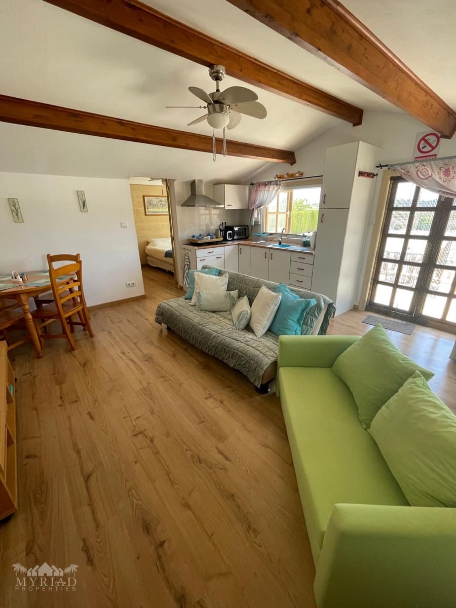 4 bedroom Villa for sale in Pinoso - € 425,000 (Ref: 9833356)