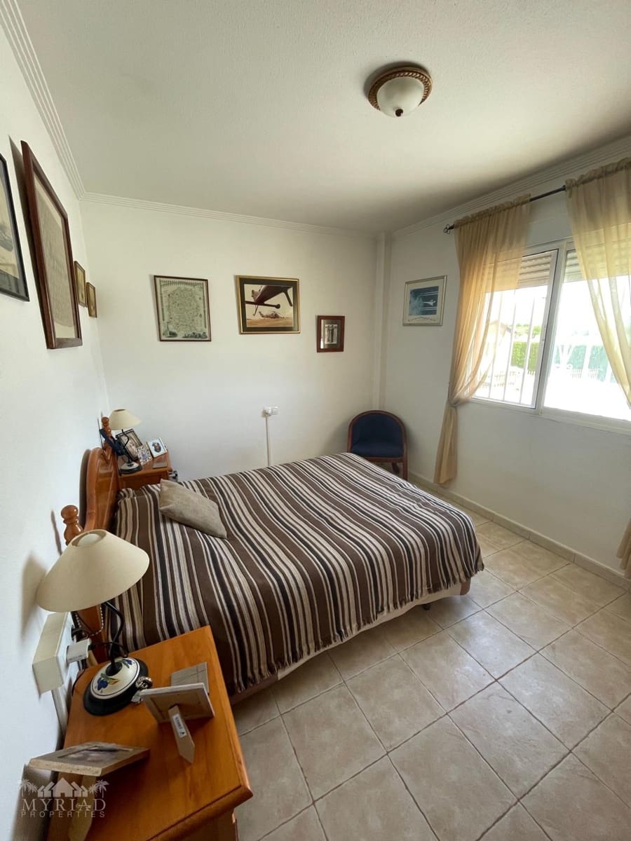 4 bedroom Villa for sale in Pinoso - € 425,000 (Ref: 9833356)