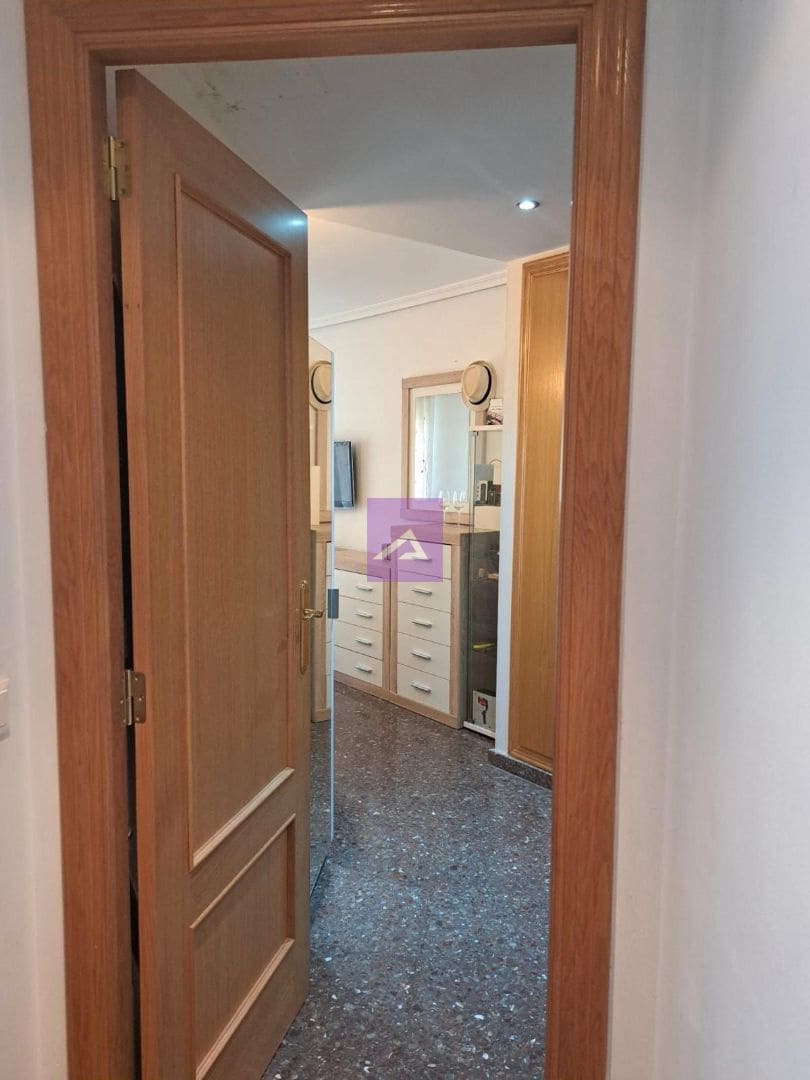 3 sypialnia Penthouse na sprzedaż w Aldaia z garażem - 320 000 € (Ref: 9412432)