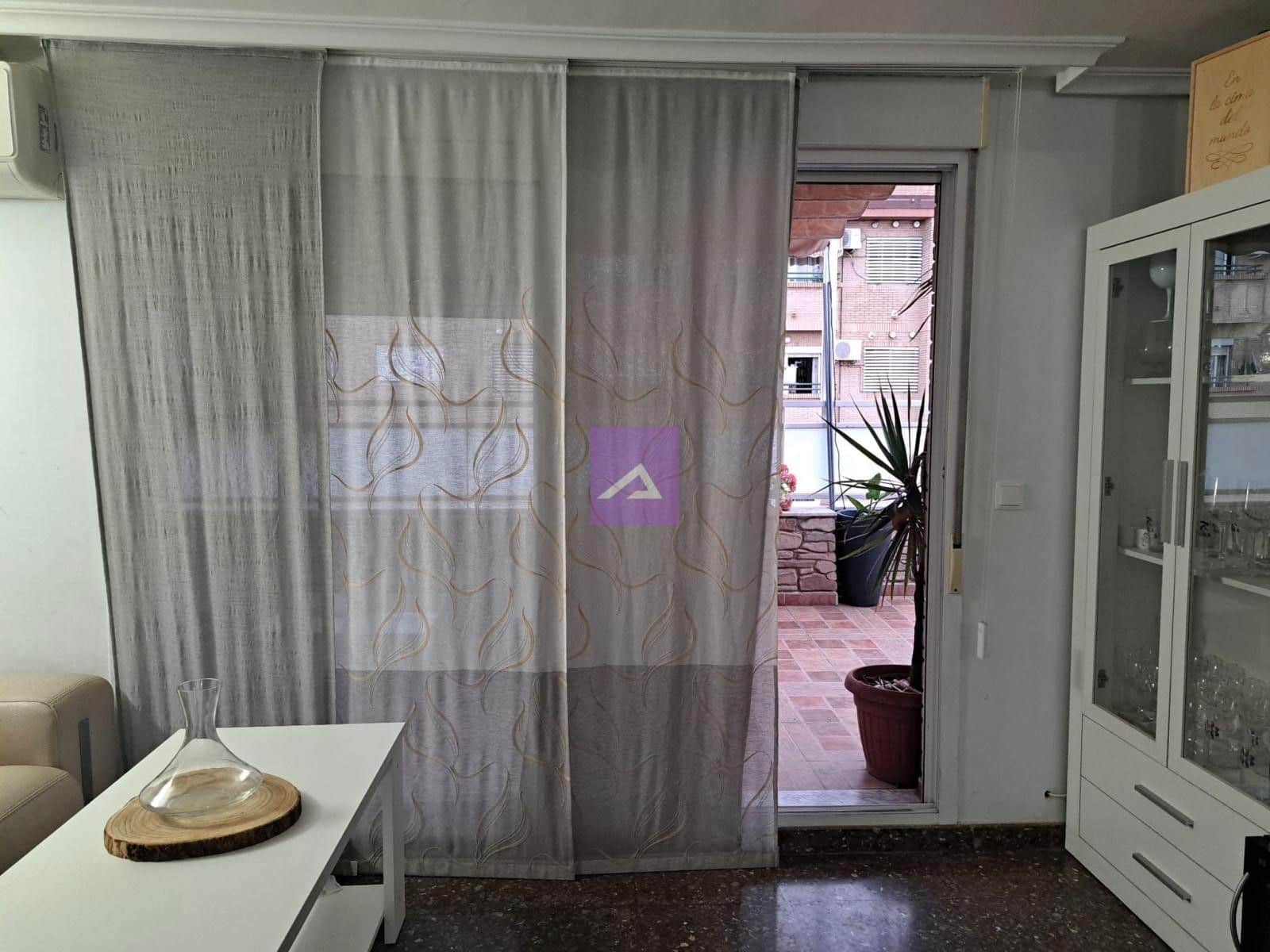 3 sypialnia Penthouse na sprzedaż w Aldaia z garażem - 320 000 € (Ref: 9412432)