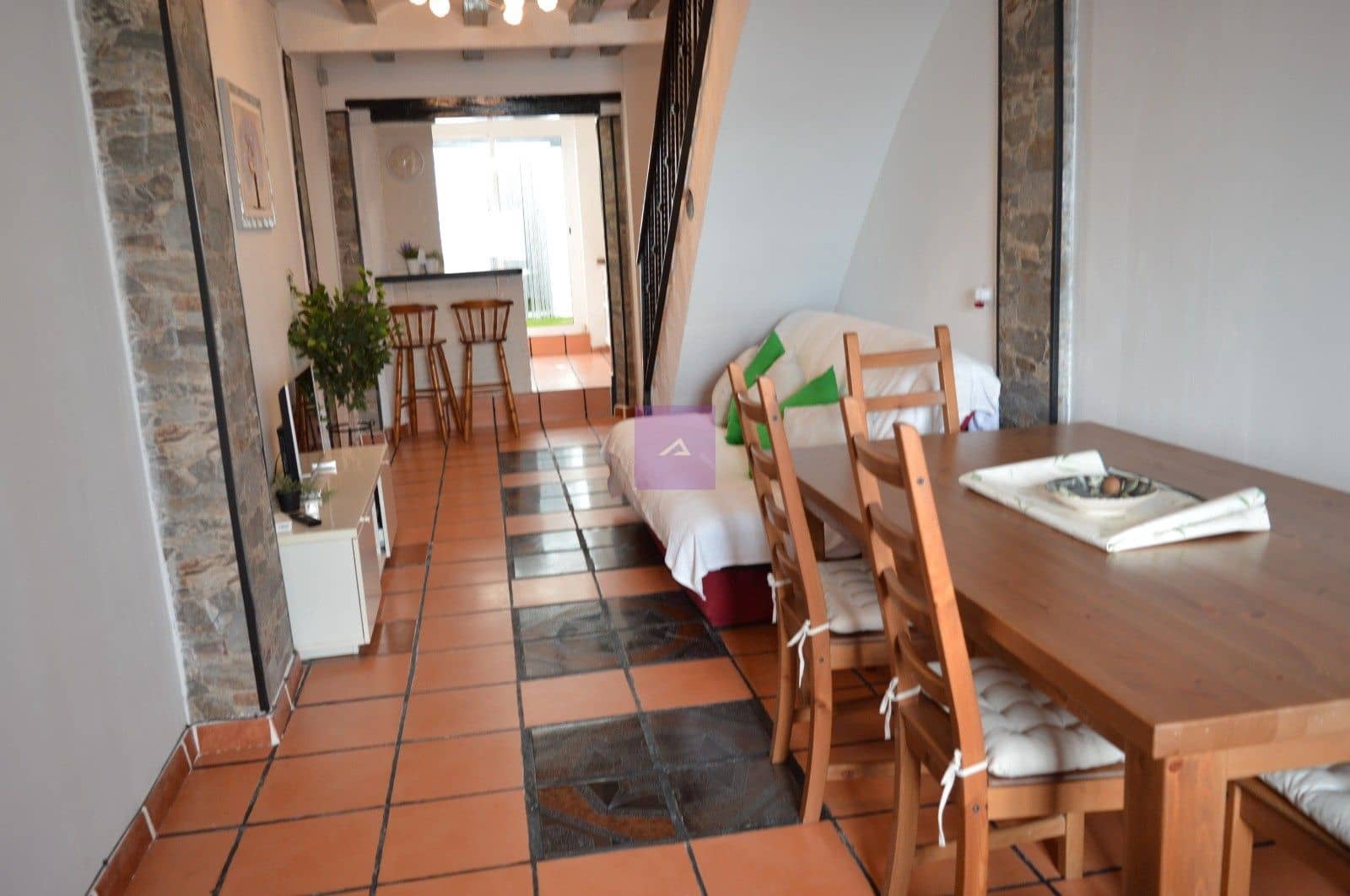 3 makuuhuone Omakotitalo myytävänä paikassa Riola - 121 000 € (Ref: 9412433)