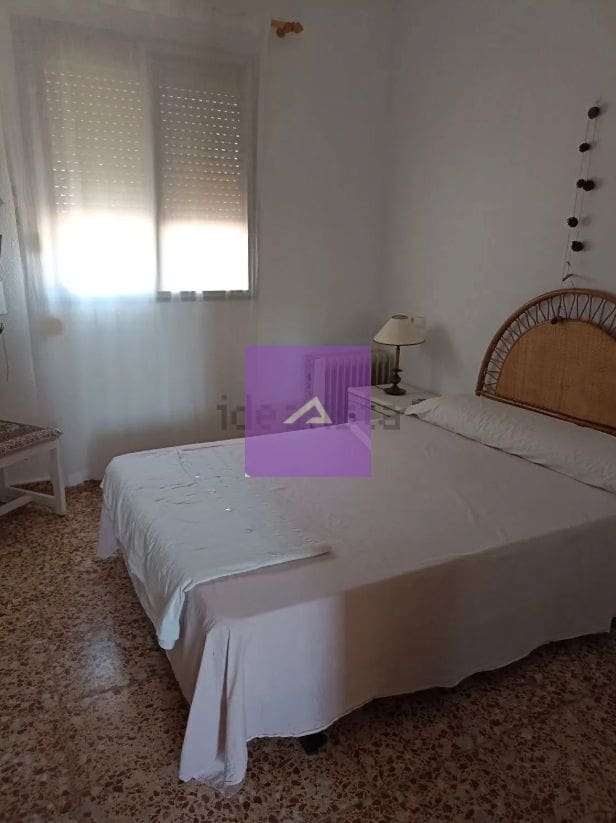 4 slaapkamer Villa te koop in Godelleta met garage - € 265.000 (Ref: 9412434)