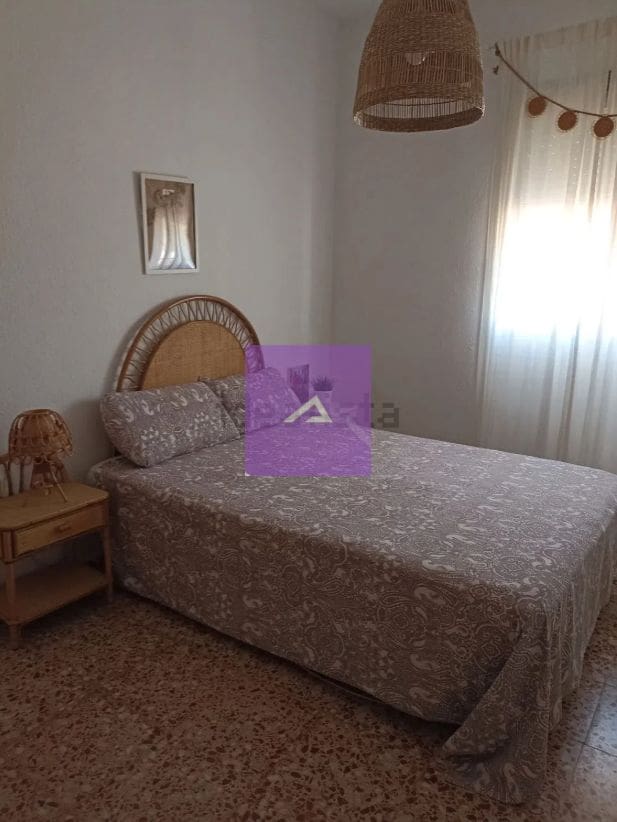 4 slaapkamer Villa te koop in Godelleta met garage - € 265.000 (Ref: 9412434)