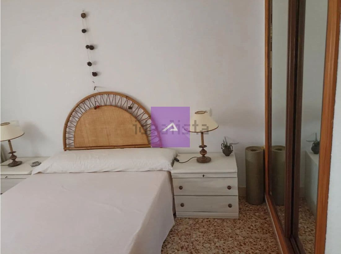 4 slaapkamer Villa te koop in Godelleta met garage - € 265.000 (Ref: 9412434)