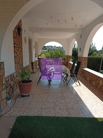 4 slaapkamer Villa te koop in Godelleta met garage - € 265.000 (Ref: 9412434)