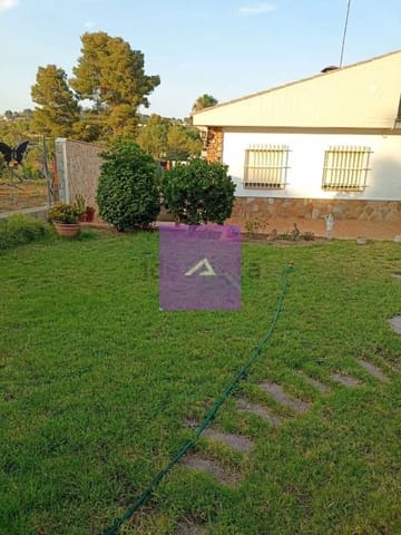 4 slaapkamer Villa te koop in Godelleta met garage - € 265.000 (Ref: 9412434)