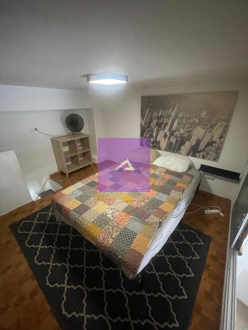 Commercial for sale in Valencia city - € 160,000 (Ref: 9412440)