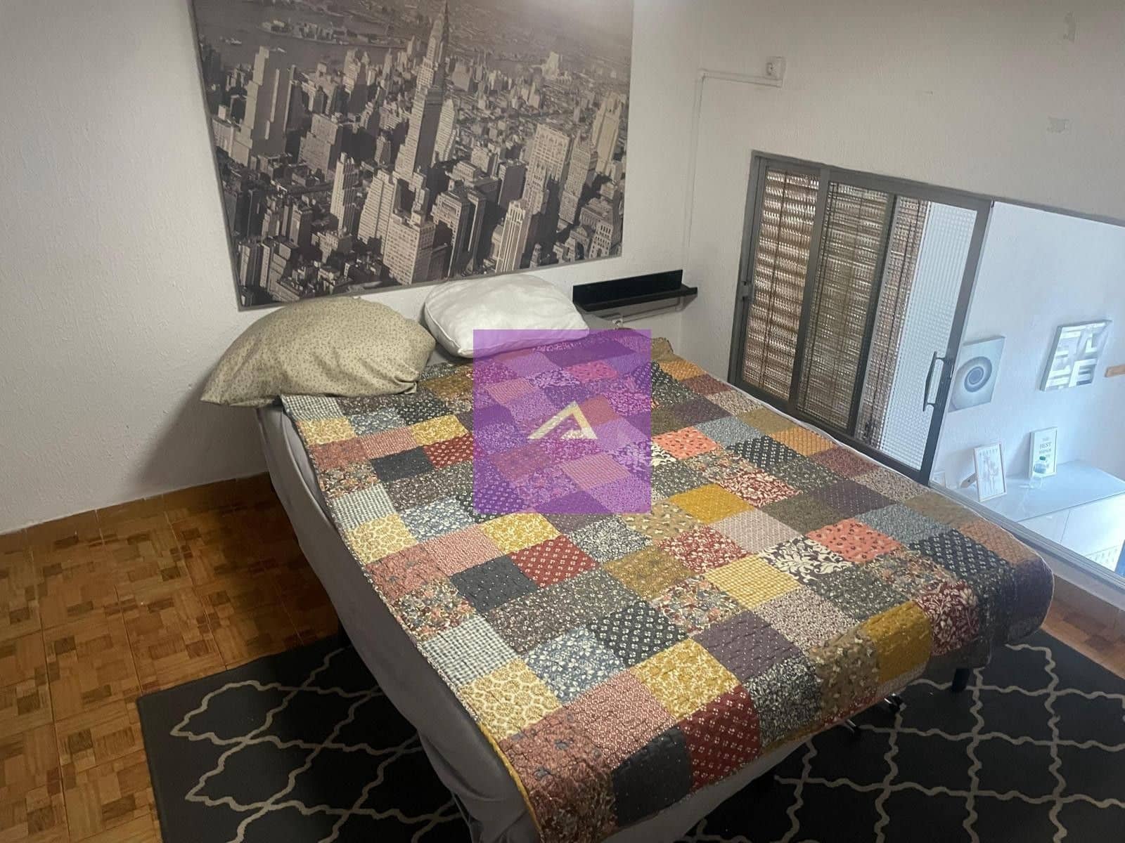 Commercial for sale in Valencia city - € 160,000 (Ref: 9412440)