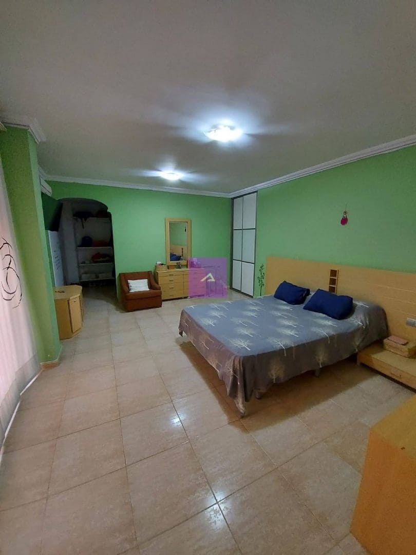 3 soveværelse Lejlighed til salg i L'Alcudia med garage - € 180.000 (Ref: 9412441)