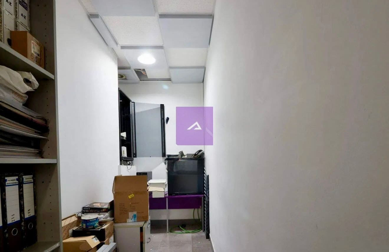 Commercial for sale in Alfafar - € 119,000 (Ref: 9412442)