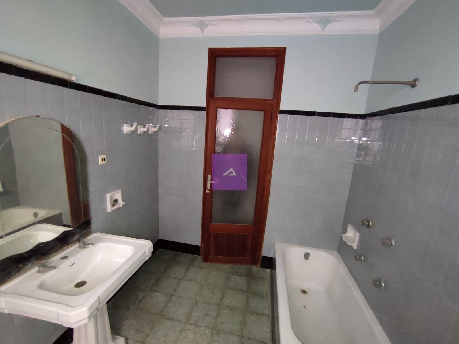 Casa de 1 habitación en Algemesí en venta - 200.000 € (Ref: 9412447)