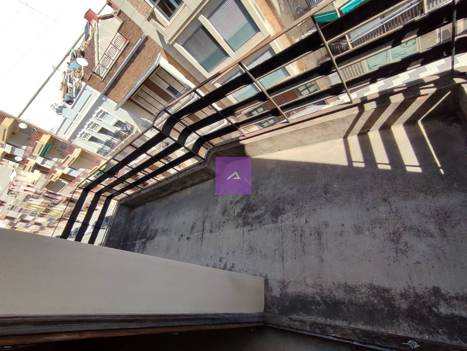 Casa de 1 habitación en Algemesí en venta - 200.000 € (Ref: 9412447)