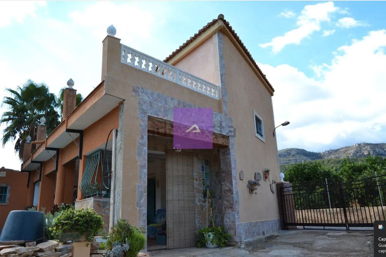 Finca/Casa Rural de 3 habitaciones en Alzira en venta con garaje - 225.000 € (Ref: 9412456)