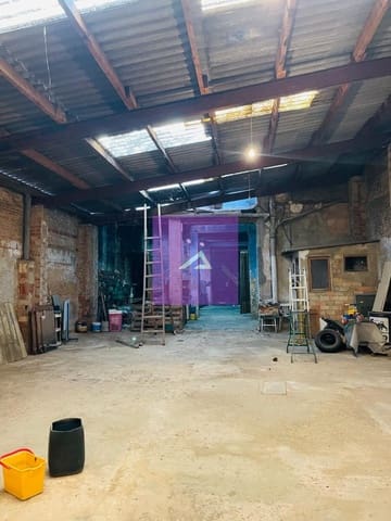 4 makuuhuone Omakotitalo myytävänä paikassa Benetússer - 260 000 € (Ref: 9412457)