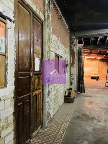 4 makuuhuone Omakotitalo myytävänä paikassa Benetússer - 260 000 € (Ref: 9412457)