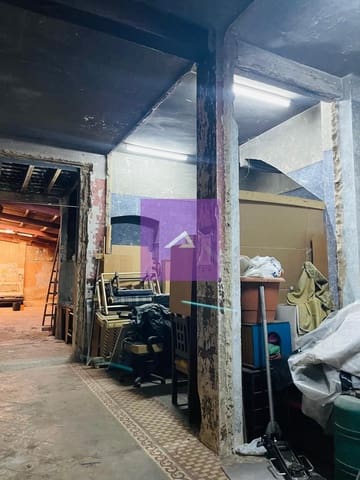 4 makuuhuone Omakotitalo myytävänä paikassa Benetússer - 260 000 € (Ref: 9412457)