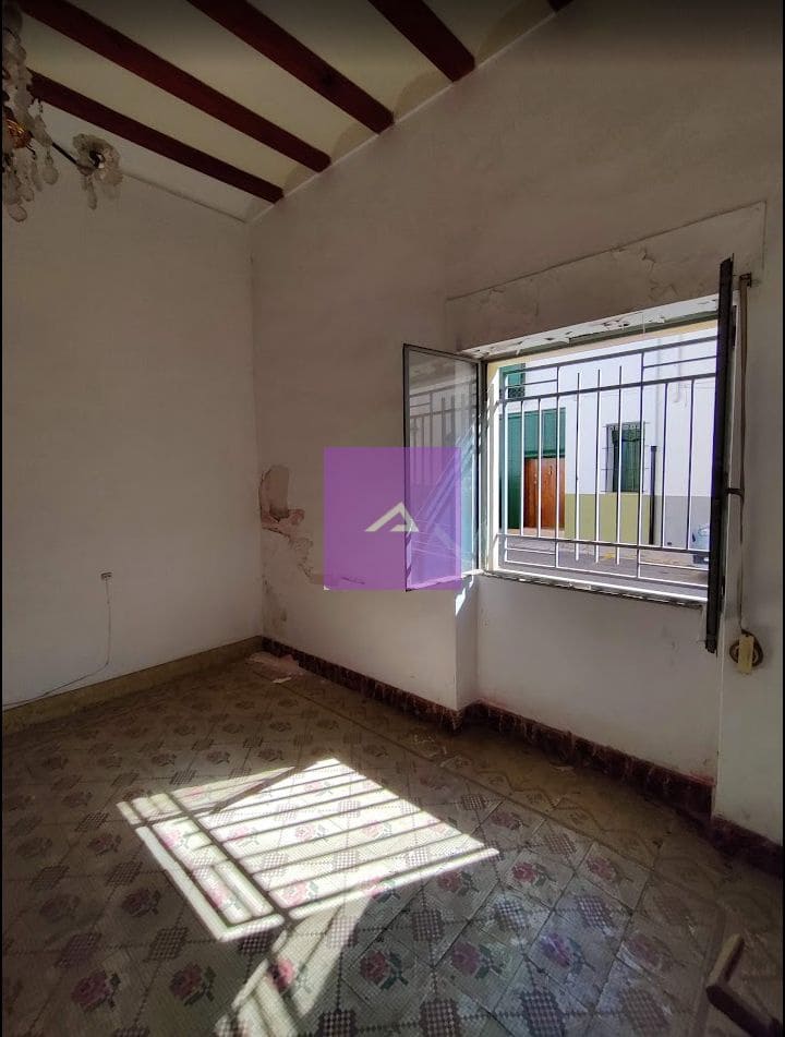 6 bedroom Townhouse for sale in Antella - € 98,000 (Ref: 9412459)