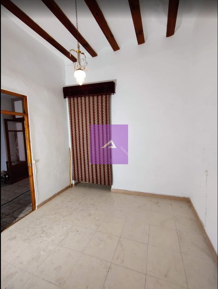 6 bedroom Townhouse for sale in Antella - € 98,000 (Ref: 9412459)