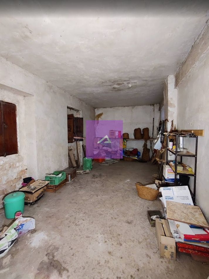 6 bedroom Townhouse for sale in Antella - € 98,000 (Ref: 9412459)