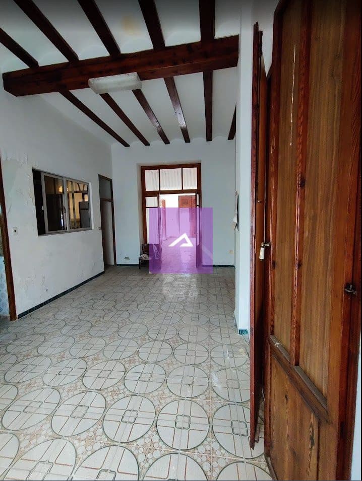 6 bedroom Townhouse for sale in Antella - € 98,000 (Ref: 9412459)