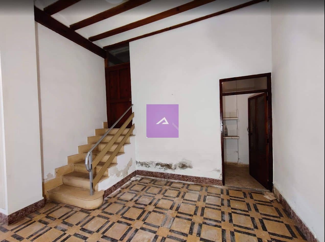 6 bedroom Townhouse for sale in Antella - € 98,000 (Ref: 9412459)