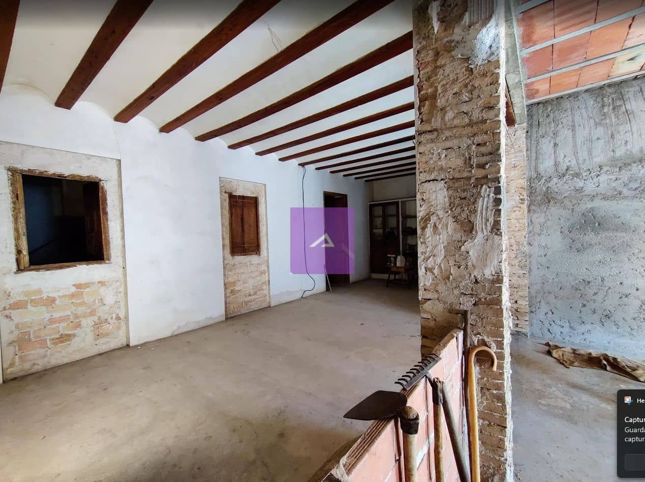 6 bedroom Townhouse for sale in Antella - € 98,000 (Ref: 9412459)