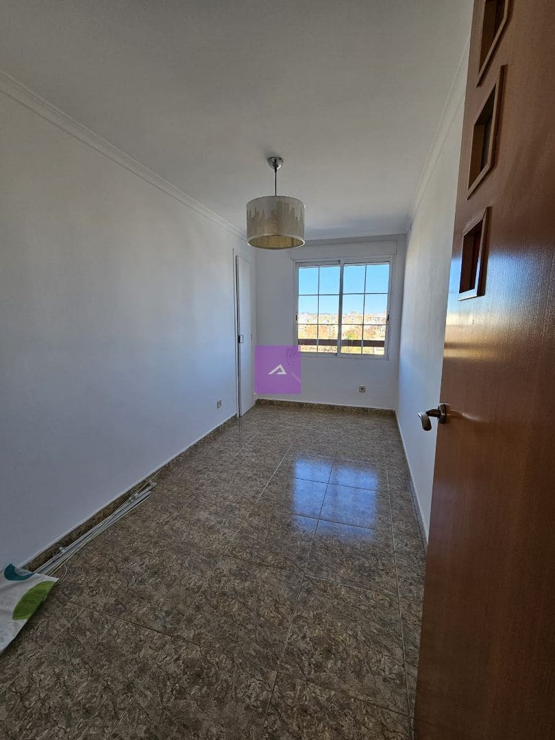 Piso de 3 habitaciones en València ciudad en venta - 350.000 € (Ref: 9412461)