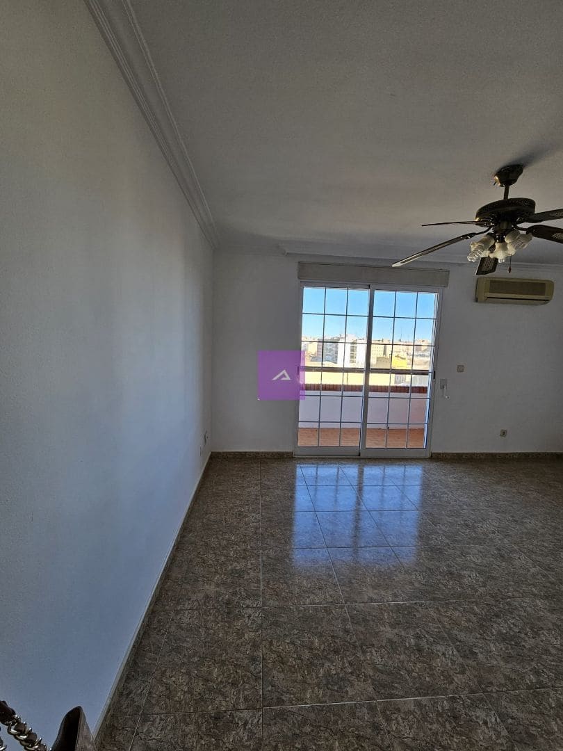 Piso de 3 habitaciones en València ciudad en venta - 350.000 € (Ref: 9412461)