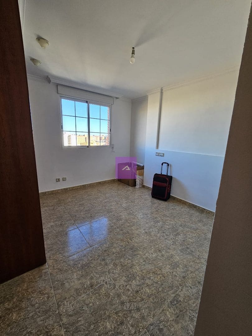 Piso de 3 habitaciones en València ciudad en venta - 350.000 € (Ref: 9412461)