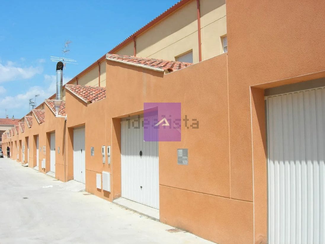 3 soveværelse Byhus til salg i Benimuslem med garage - € 160.000 (Ref: 9412465)