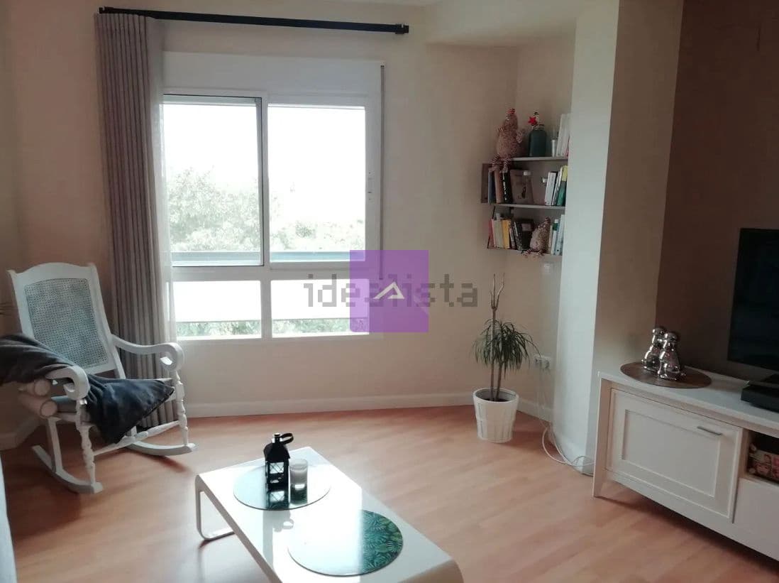 3 bedroom Flat for sale in L'Alcudia with garage - € 153,000 (Ref: 9412475)