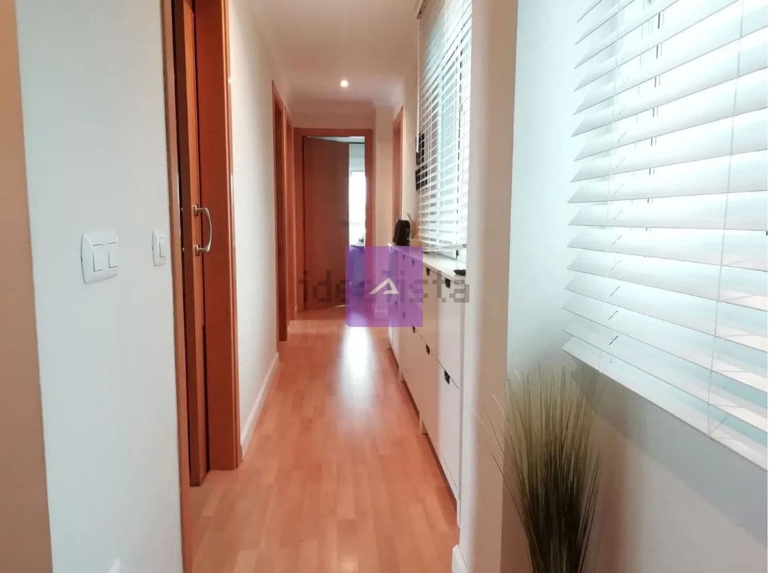 3 bedroom Flat for sale in L'Alcudia with garage - € 153,000 (Ref: 9412475)