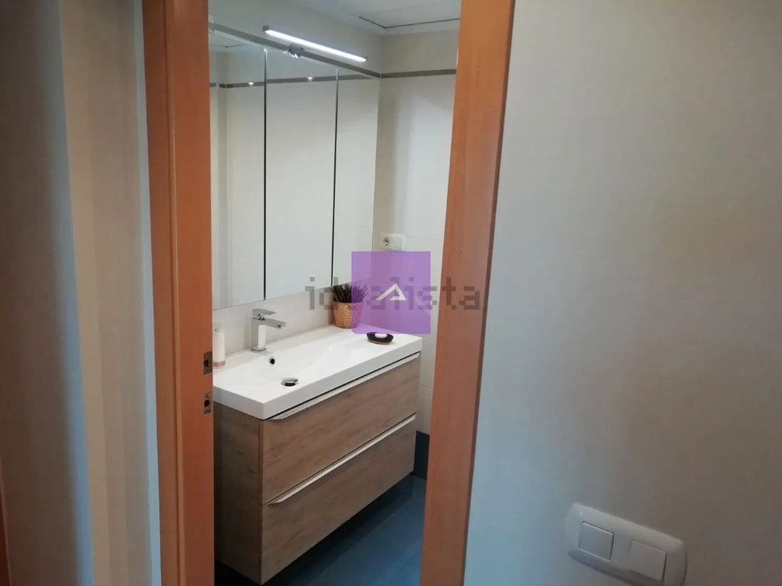 3 bedroom Flat for sale in L'Alcudia with garage - € 153,000 (Ref: 9412475)