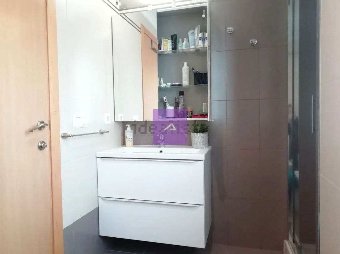 3 bedroom Flat for sale in L'Alcudia with garage - € 153,000 (Ref: 9412475)