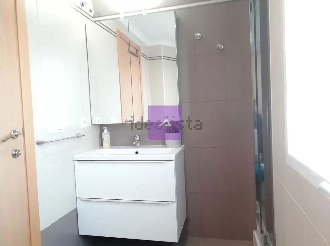 3 bedroom Flat for sale in L'Alcudia with garage - € 153,000 (Ref: 9412475)