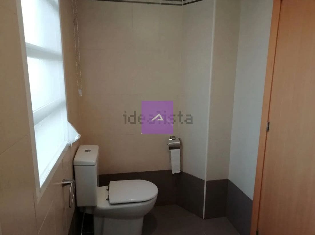 3 bedroom Flat for sale in L'Alcudia with garage - € 153,000 (Ref: 9412475)